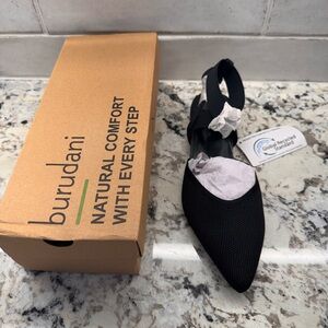 Burudani Black Pointed Slingback Flats NIB - Size 7